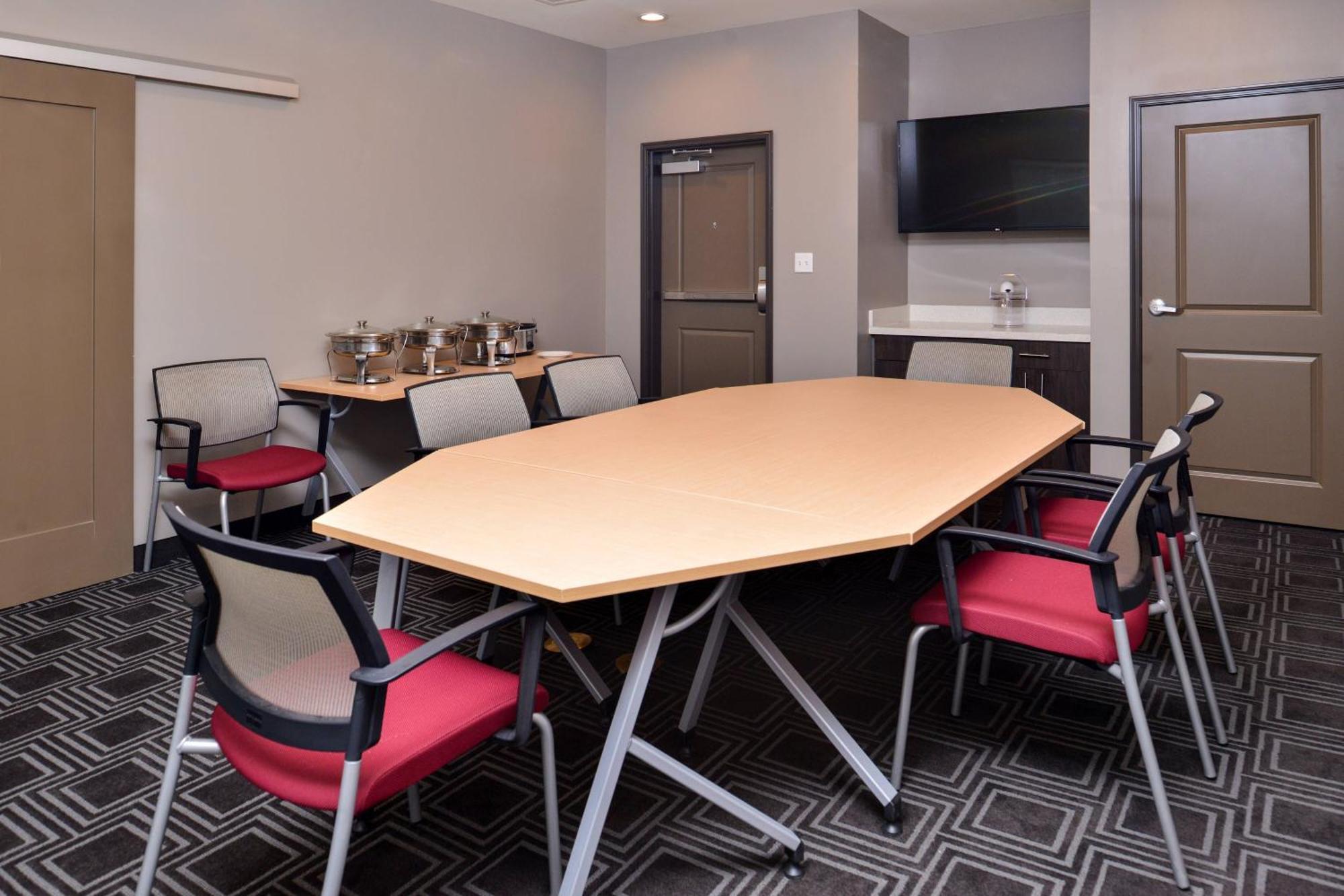 Towneplace Suites By Marriott Laplace Exteriör bild