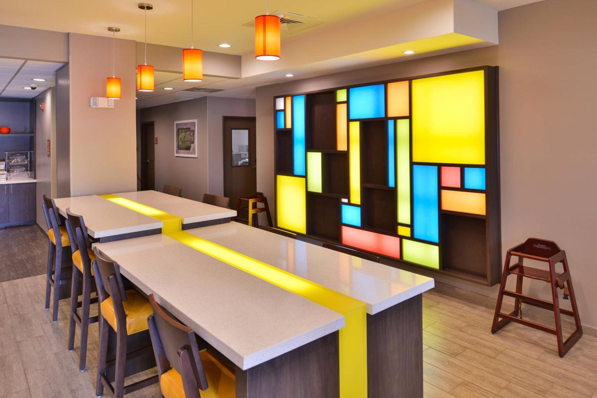 Towneplace Suites By Marriott Laplace Exteriör bild